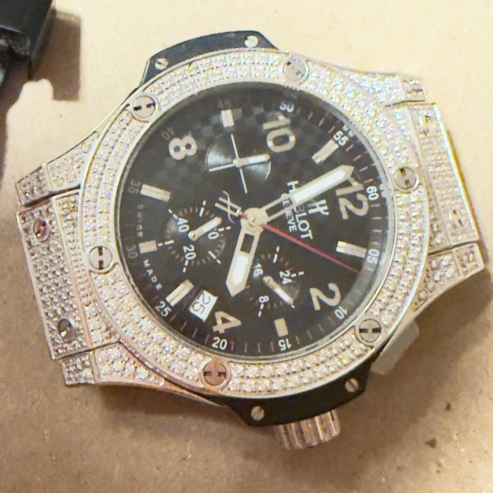 Watch and (3) deployment clasps